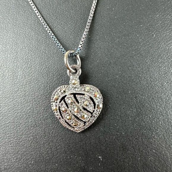 Sterling Silver Metal Studded Crystalized Heart Shape Box Chain Necklace White - Picture 2 of 4